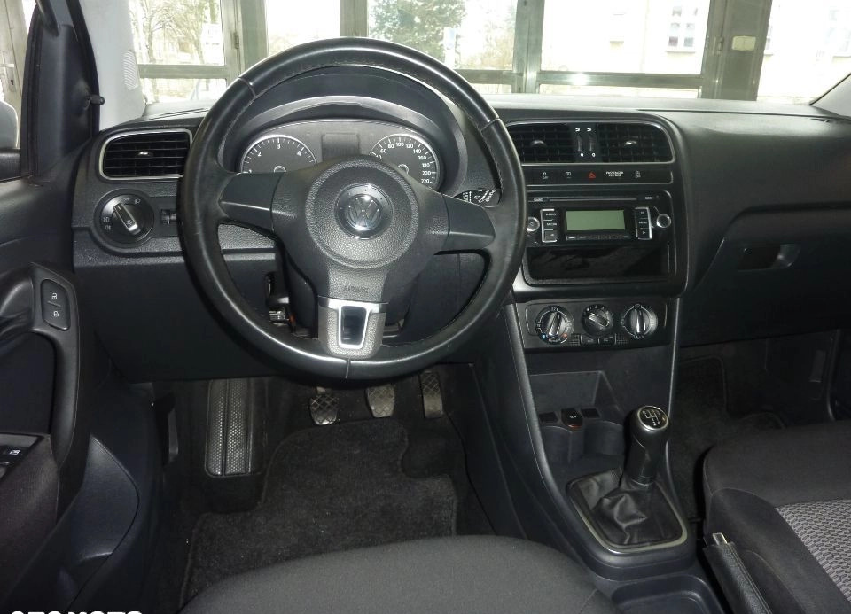 Volkswagen Polo cena 27400 przebieg: 84250, rok produkcji 2010 z Zgorzelec małe 79